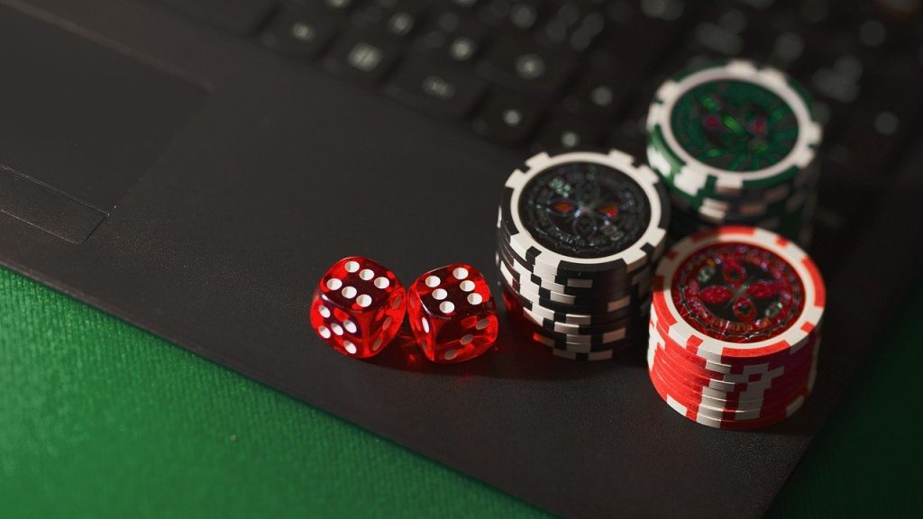 Why Players Prefer Online Casinos Over Brick-and-Mortar Casinos